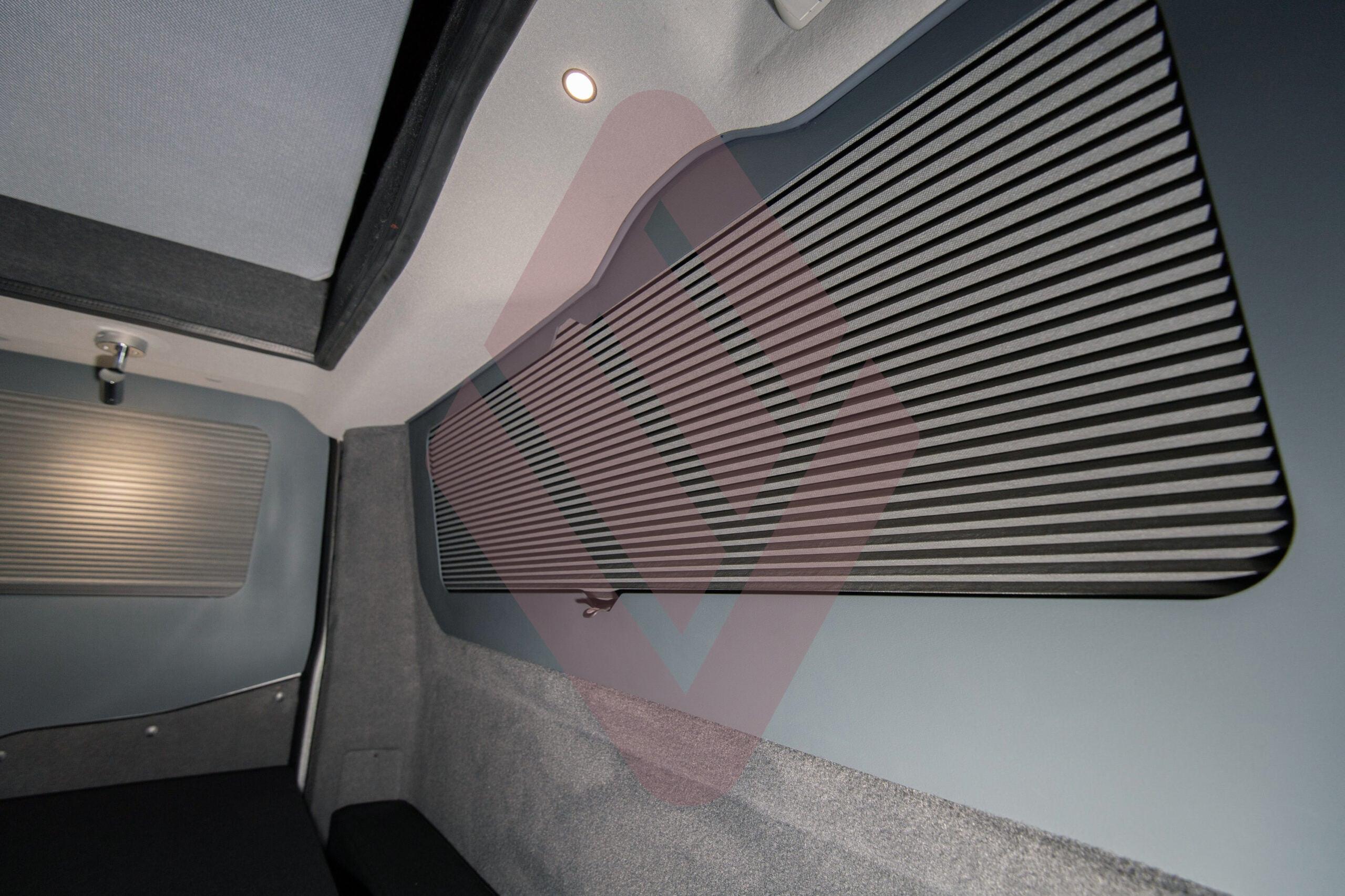 Ford Transit Custom | Window Pod® D | LWB Offside Rear Quarter (Fixed Window)