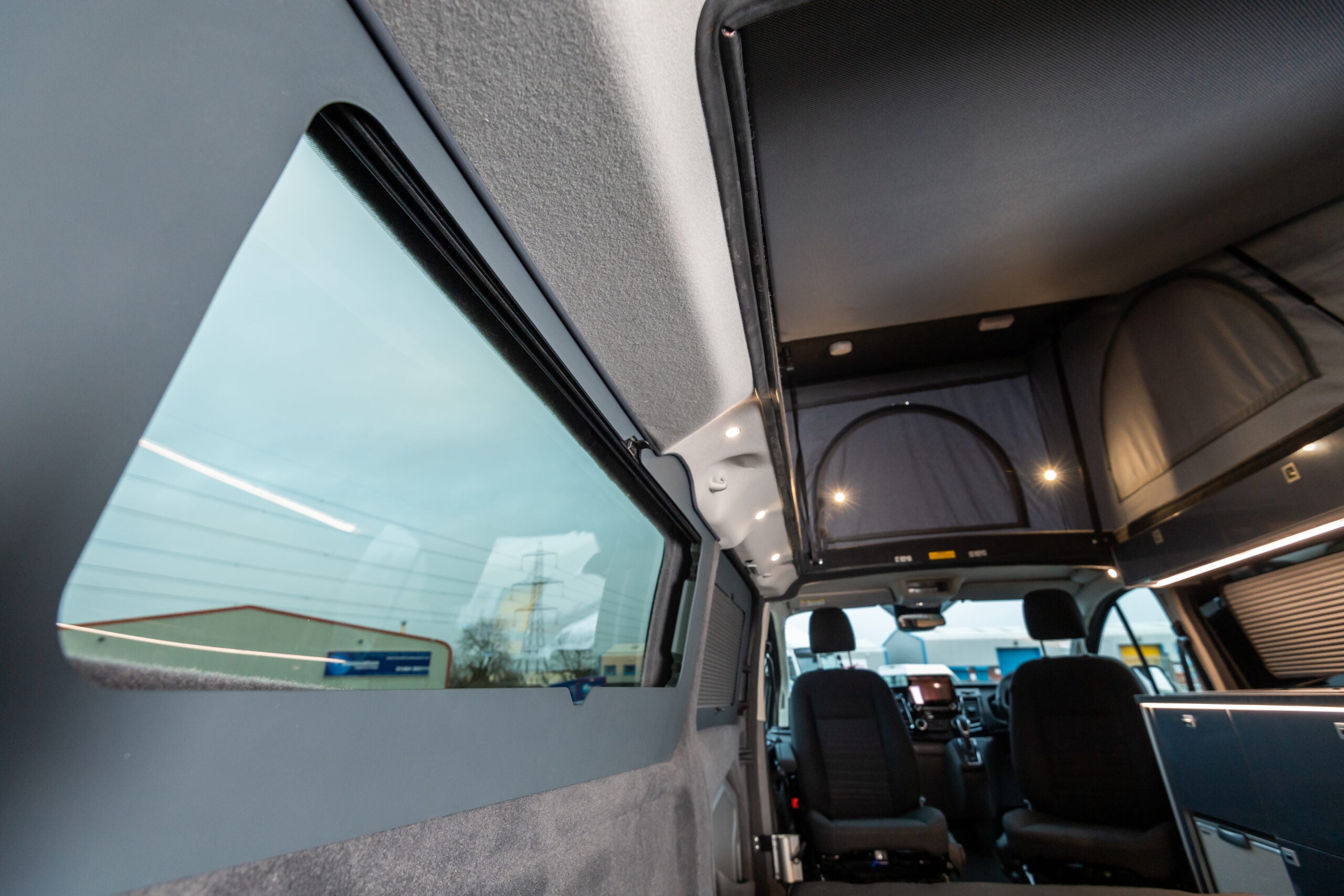 Ford Transit Custom | Window Pod® D | LWB Offside Rear Quarter (Fixed Window)